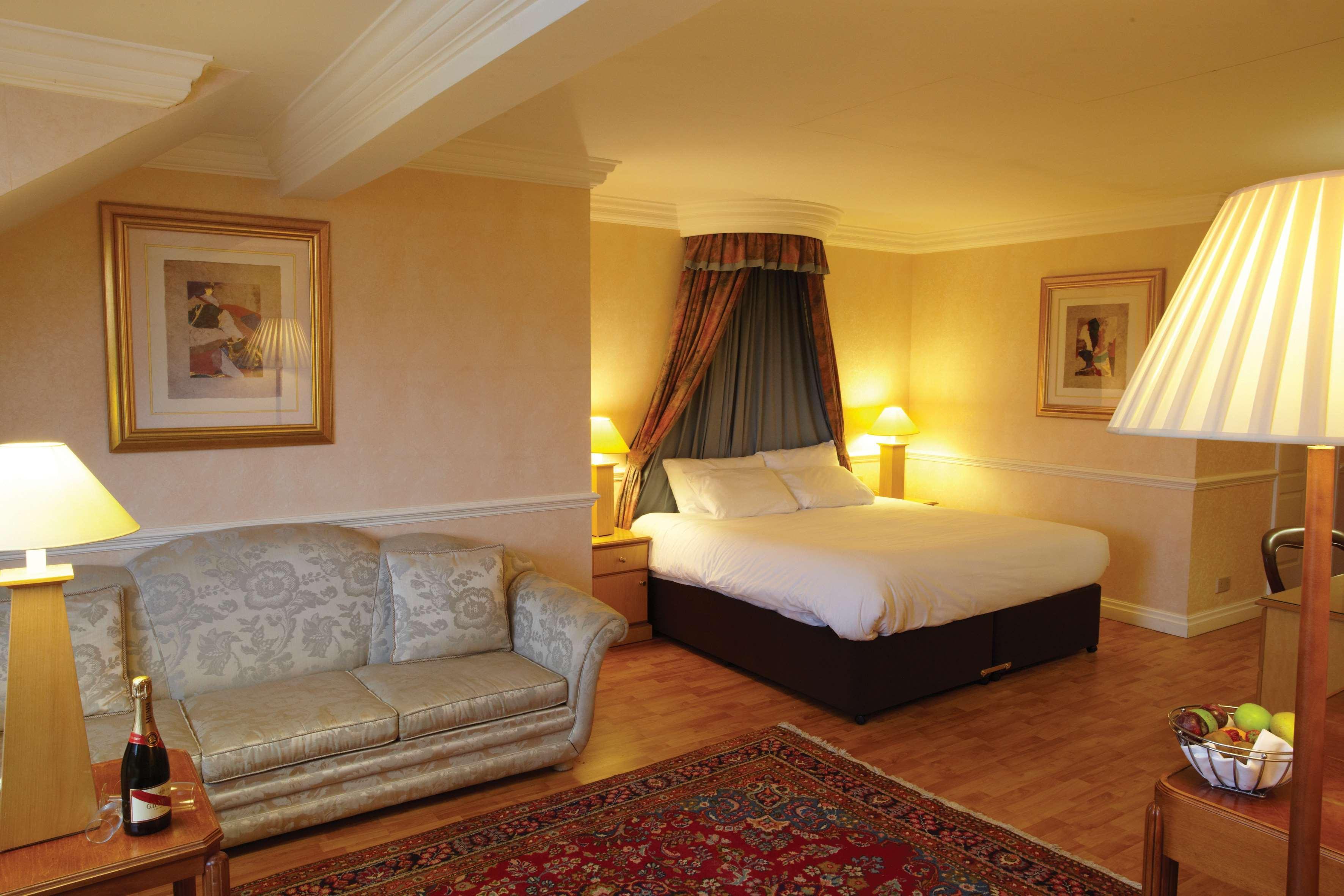Holiday Inn - Manchester - Oldham By Ihg エクステリア 写真