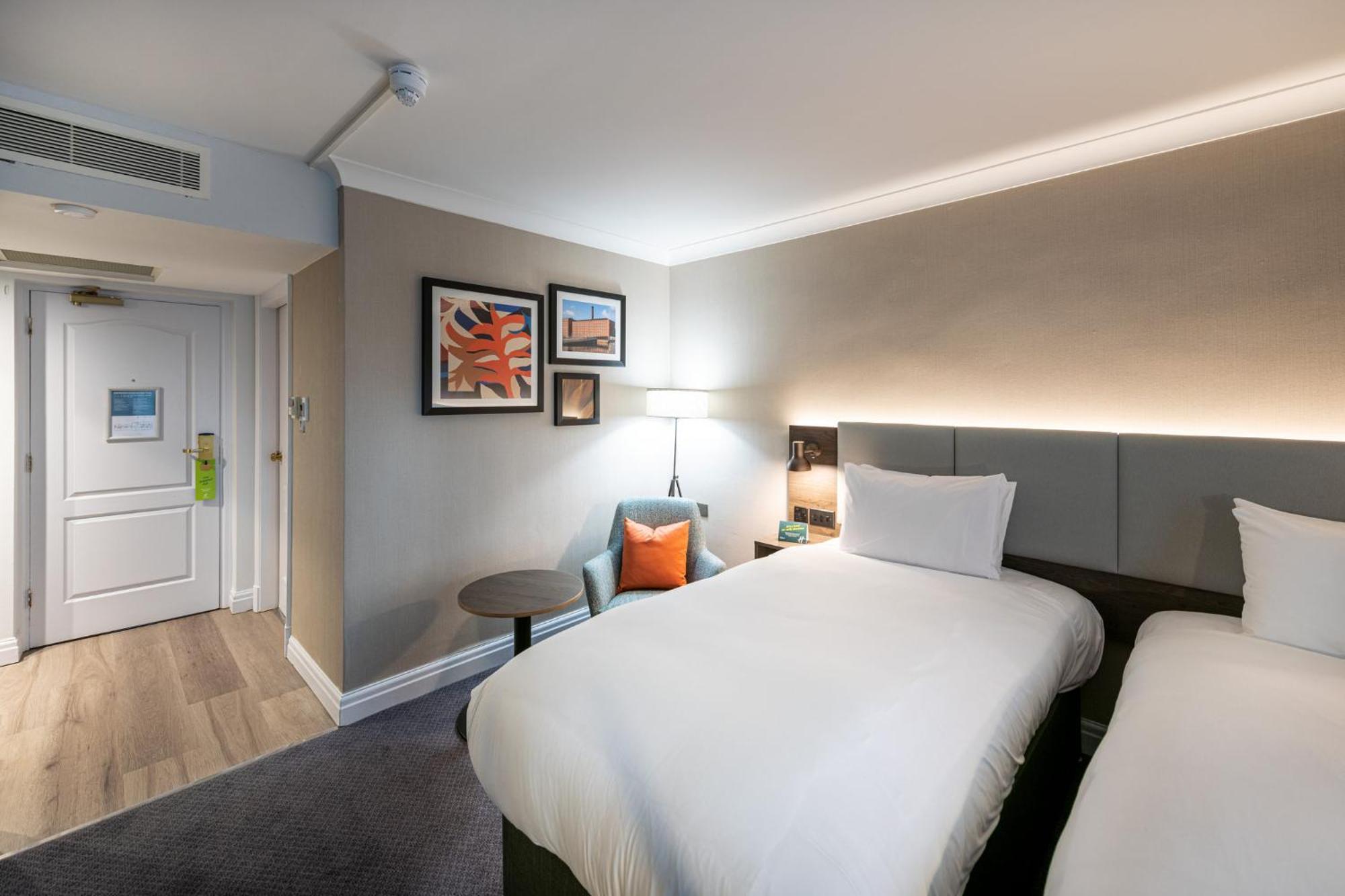 Holiday Inn - Manchester - Oldham By Ihg エクステリア 写真