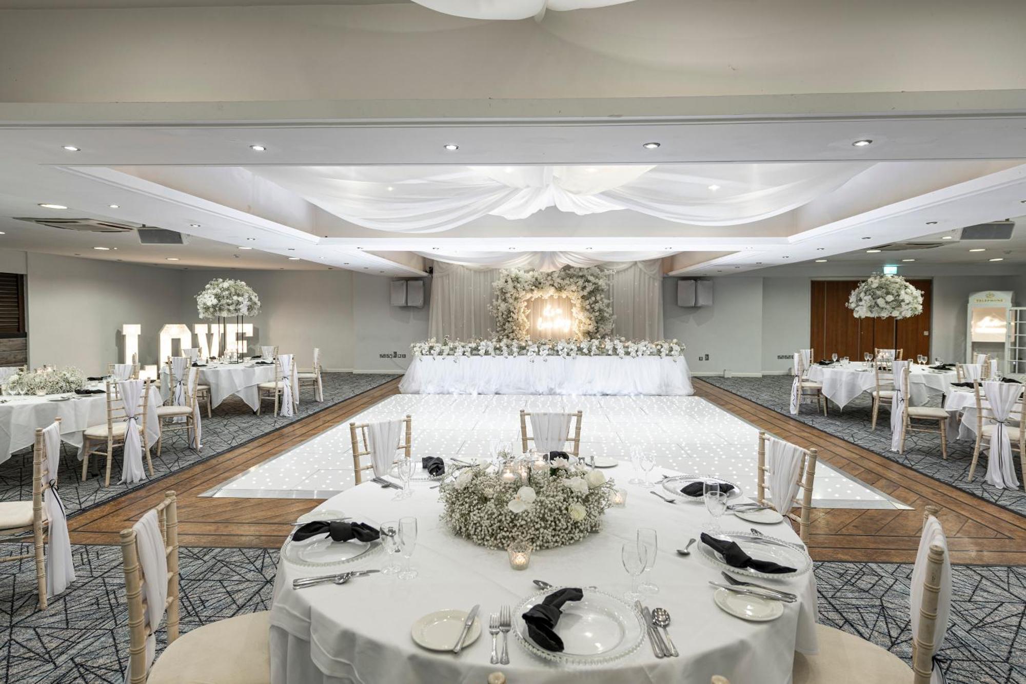 Holiday Inn - Manchester - Oldham By Ihg エクステリア 写真