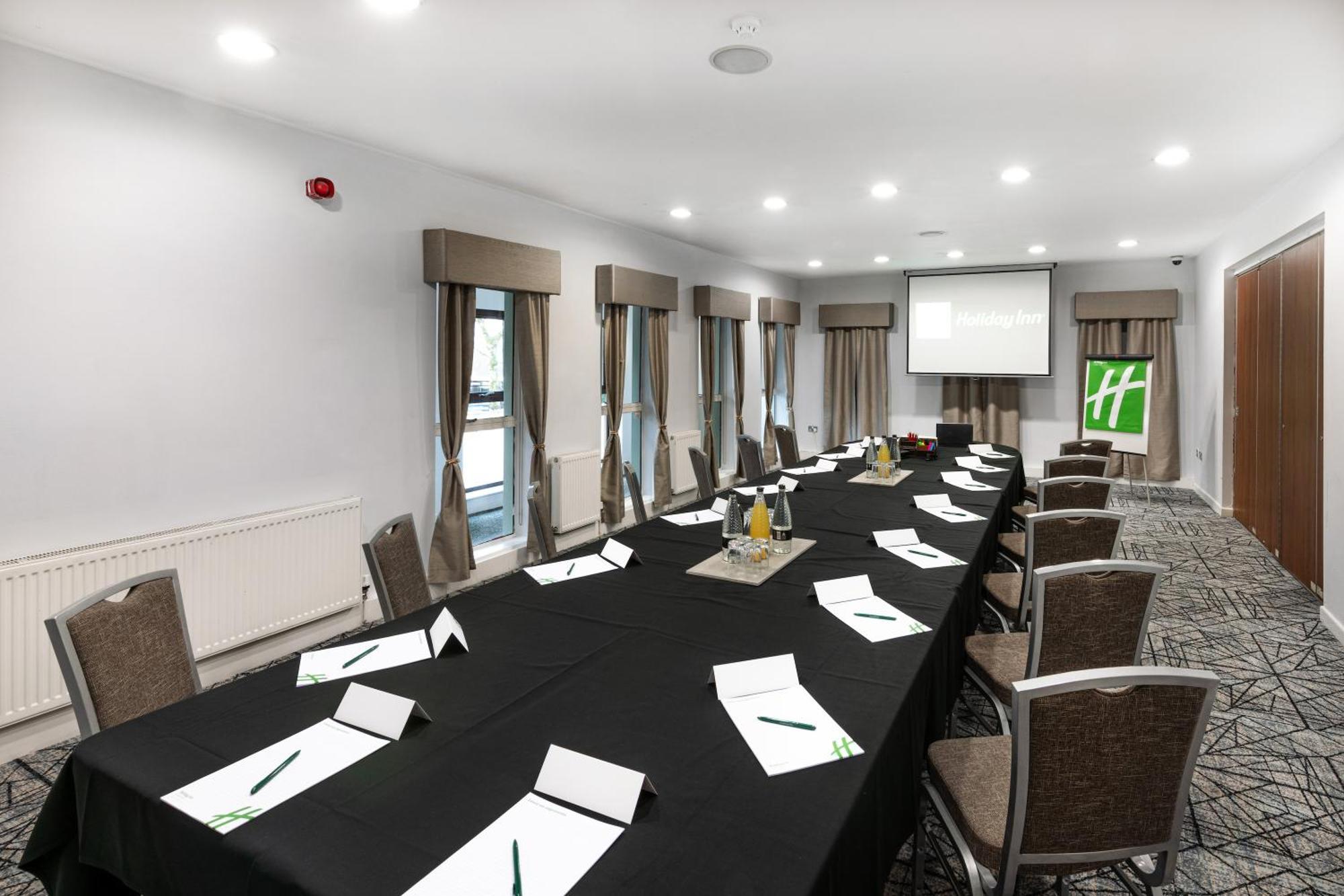 Holiday Inn - Manchester - Oldham By Ihg エクステリア 写真